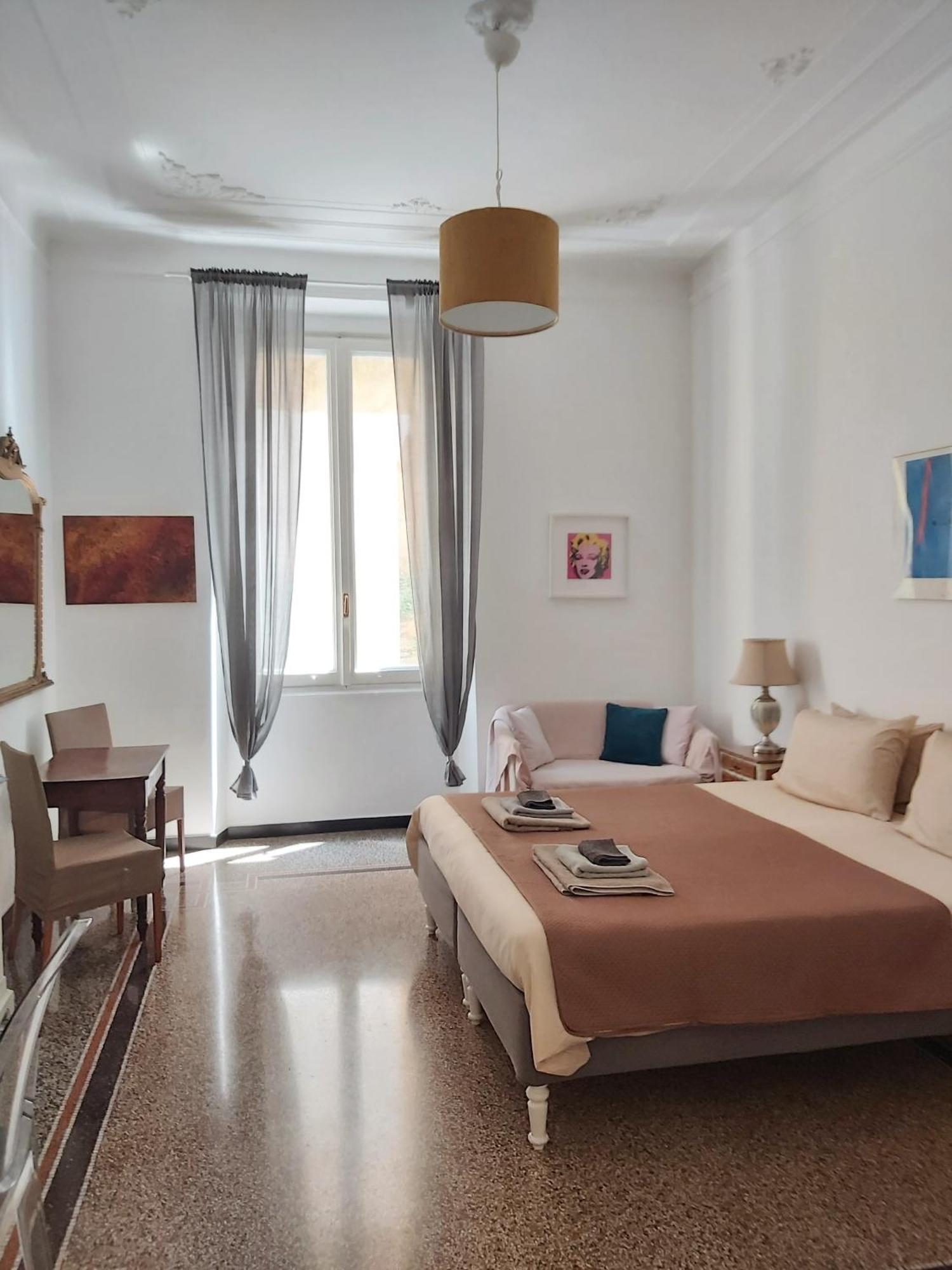 Central Chic Apartment Genoa Exterior photo