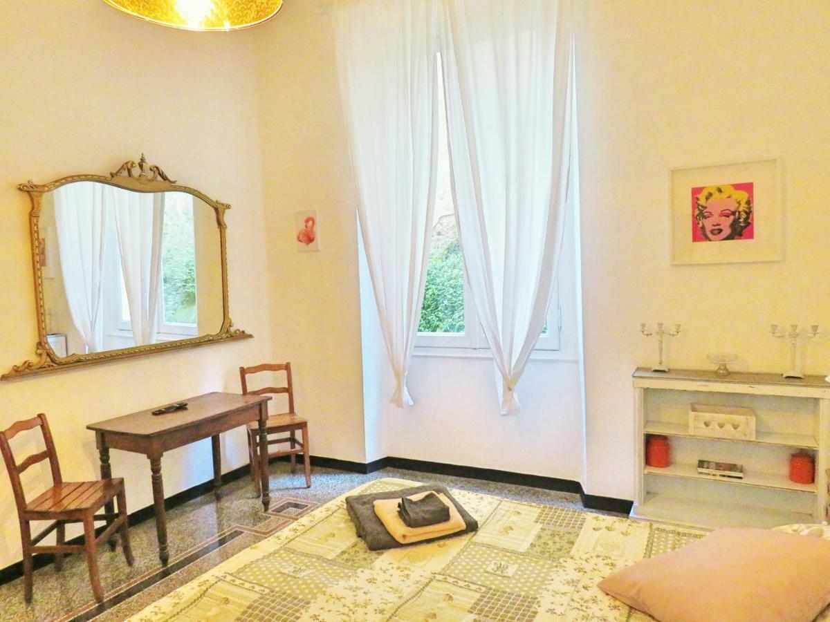 Central Chic Apartment Genoa Exterior photo